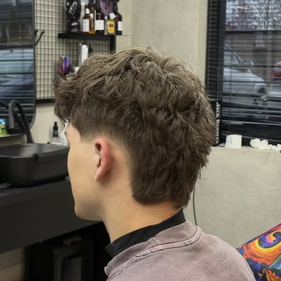 Mullet, widok z tyłu