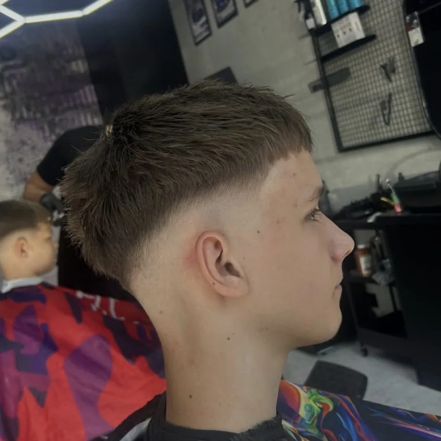 Crop z mid fade, studio GOATs
